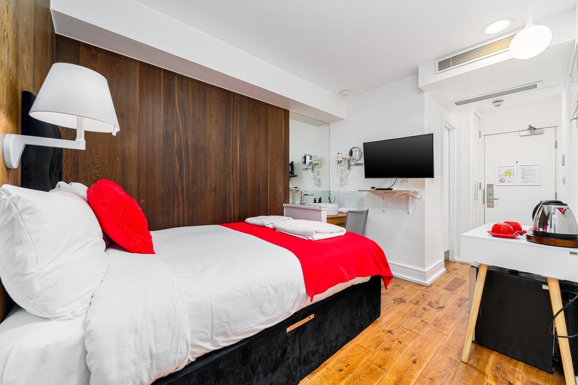 The Whitechapel 4* London