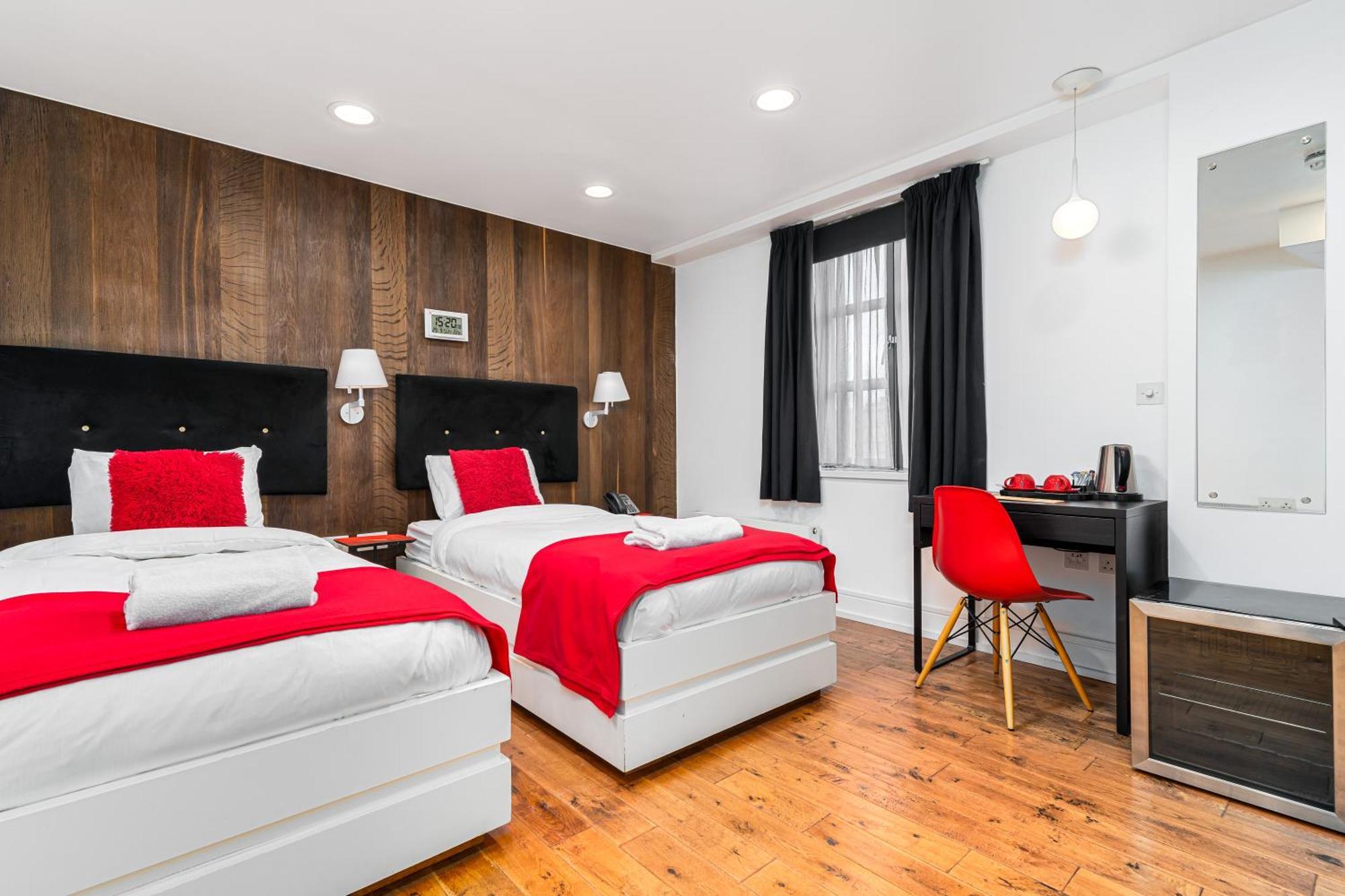The Whitechapel Hotel 4*