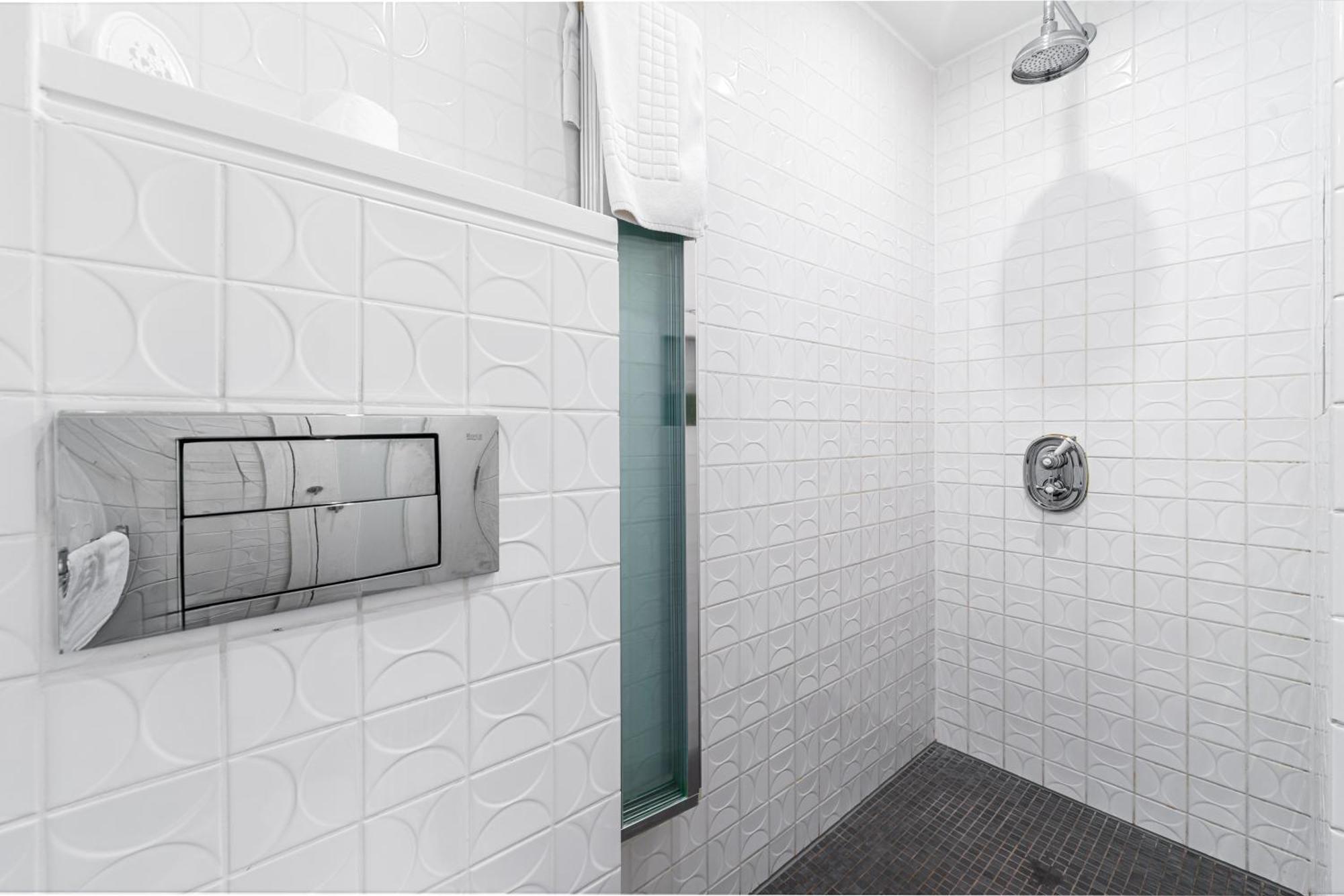 The Whitechapel 4* London