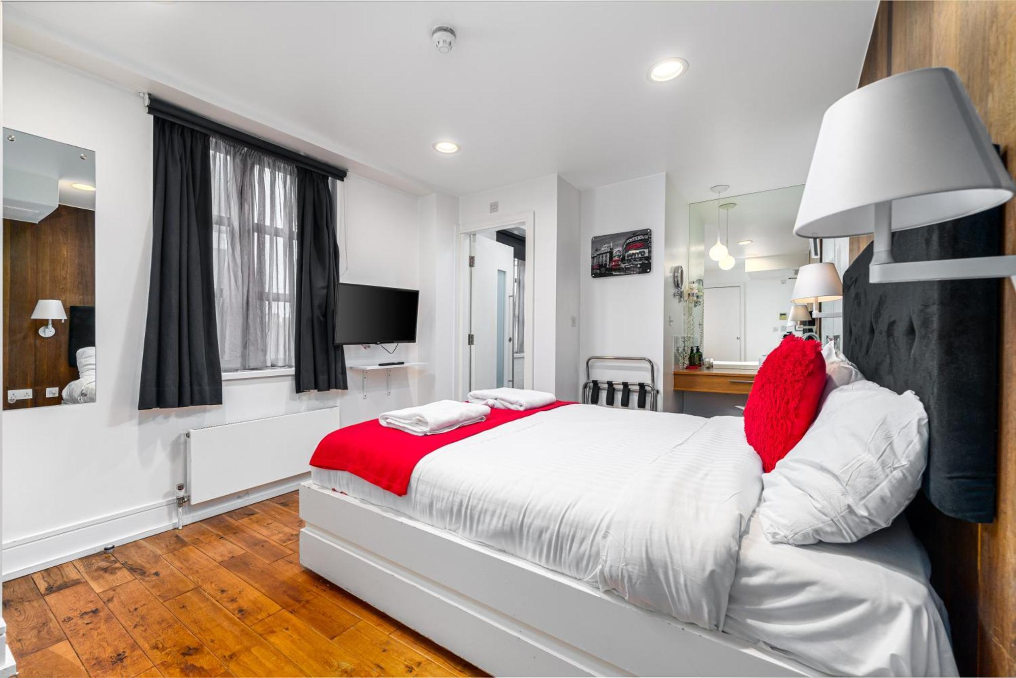Hotel The Whitechapel 4*