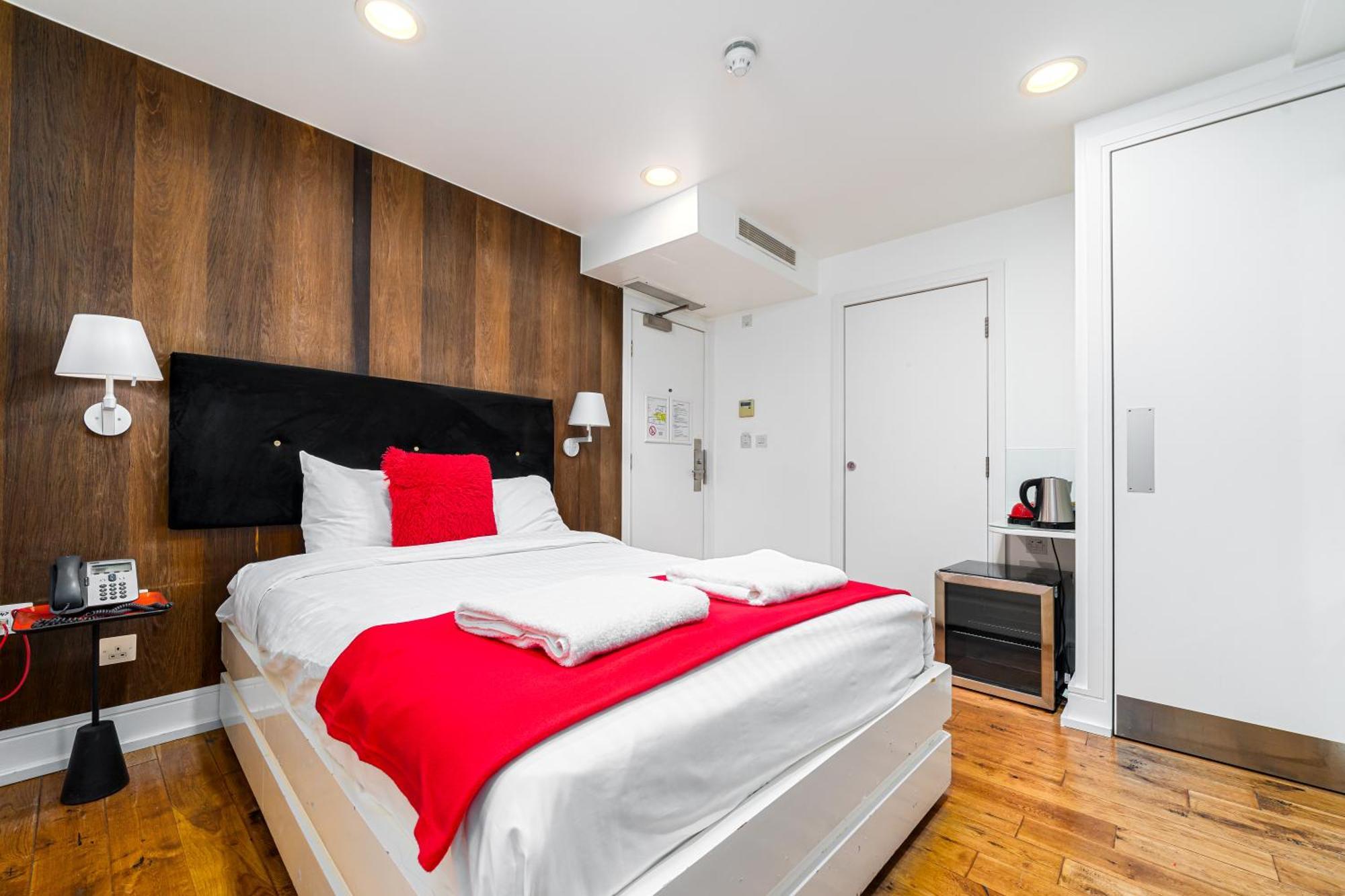 The Whitechapel 4* London