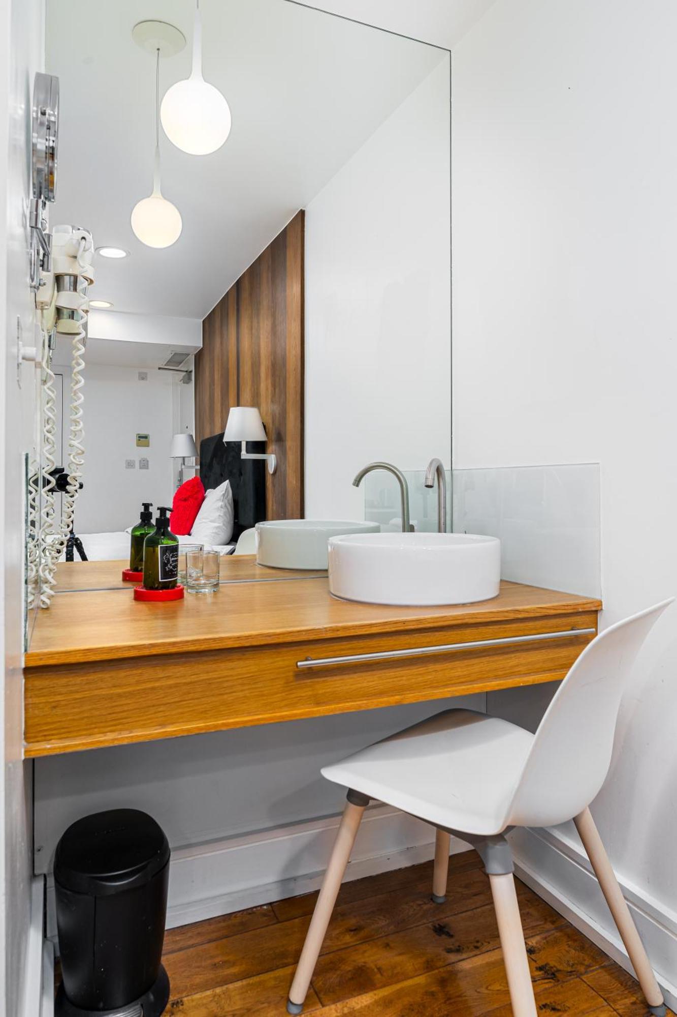 The Whitechapel Hotel London
